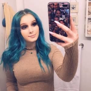 Meet your Posher, Gabby